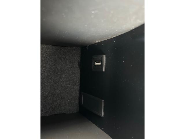 ＧＬＡクラス ＧＬＡ１８０　スポーツ　衝突軽減ブレーキ　アダプティブクルーズコントロール　ブラインドスポットモニター　純ナビ　フルセグ　バックカメラ　クリアランスソナー　電動リアゲート　パーキングアシスト　ＨＩＤヘッドライト　オートライト（30枚目）