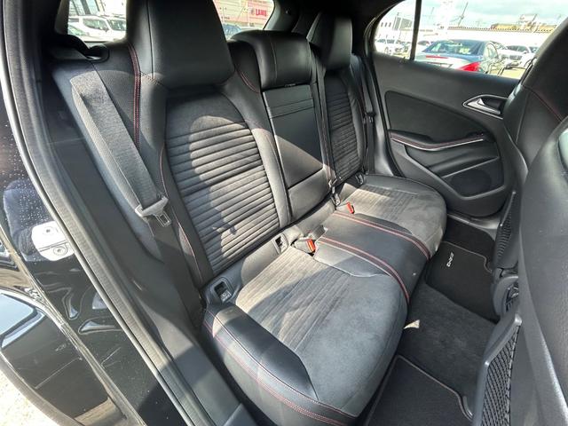 ＧＬＡクラス ＧＬＡ１８０　スポーツ　衝突軽減ブレーキ　アダプティブクルーズコントロール　ブラインドスポットモニター　純ナビ　フルセグ　バックカメラ　クリアランスソナー　電動リアゲート　パーキングアシスト　ＨＩＤヘッドライト　オートライト（34枚目）