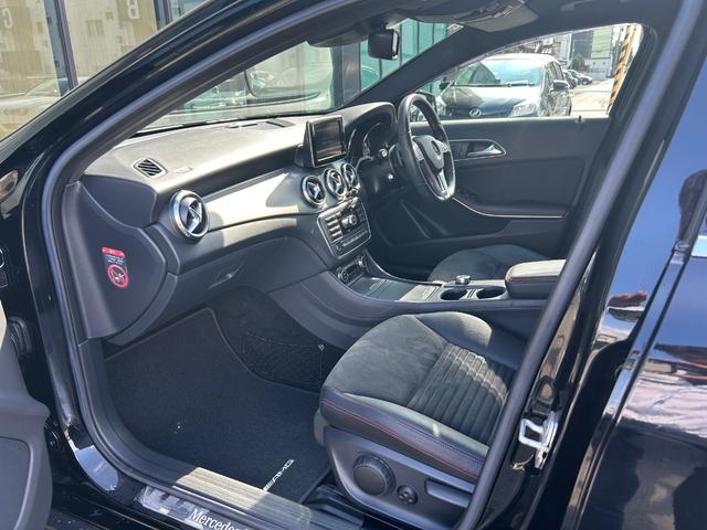 ＧＬＡクラス ＧＬＡ１８０　スポーツ　衝突軽減ブレーキ　アダプティブクルーズコントロール　ブラインドスポットモニター　純ナビ　フルセグ　バックカメラ　クリアランスソナー　電動リアゲート　パーキングアシスト　ＨＩＤヘッドライト　オートライト（35枚目）