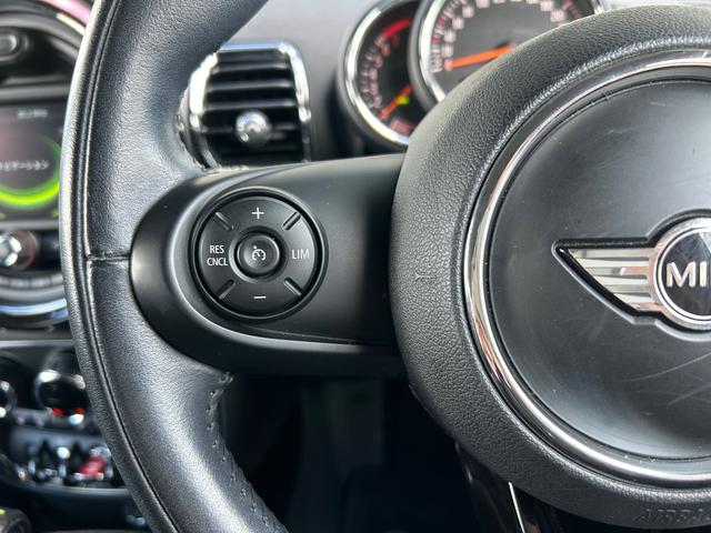 ＭＩＮＩ クーパー　クラブマン　インディゴブルーレザーシート　シートヒーター　純正ナビ　バックカメラ　クリアランスソナー　クルーズコントロール　コンフォートアクセス　フットトランクオープナー　ＬＥＤヘッドライト　ＥＴＣ（12枚目）
