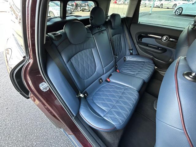 ＭＩＮＩ クーパー　クラブマン　インディゴブルーレザーシート　シートヒーター　純正ナビ　バックカメラ　クリアランスソナー　クルーズコントロール　コンフォートアクセス　フットトランクオープナー　ＬＥＤヘッドライト　ＥＴＣ（32枚目）