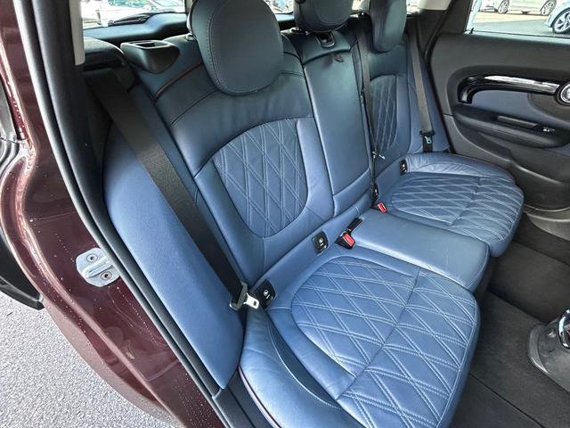 ＭＩＮＩ クーパー　クラブマン　インディゴブルーレザーシート　シートヒーター　純正ナビ　バックカメラ　クリアランスソナー　クルーズコントロール　コンフォートアクセス　フットトランクオープナー　ＬＥＤヘッドライト　ＥＴＣ（33枚目）