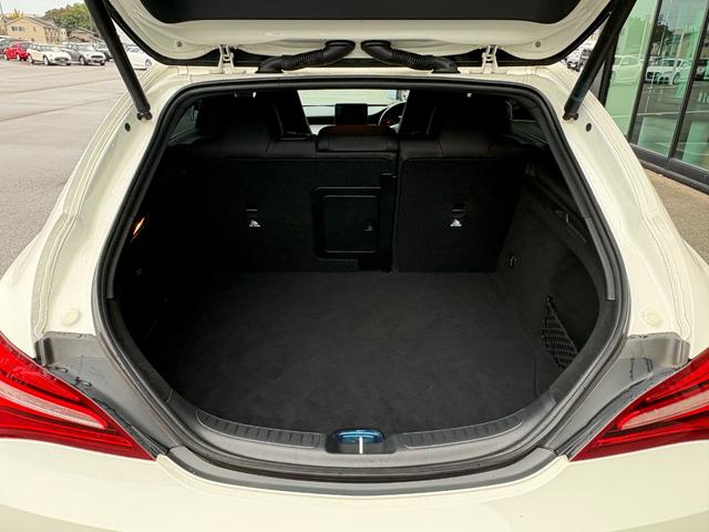 CLAクラス シューティングブレーク CLA180 シューティングブレーク AMGスタイル 衝突軽減ブレーキ アダプティブクルーズコントロール ブラインドスポットモニター 純正ナビ フルセグTV AppleCarPlay バックカメラ クリアランスソナー オートマチックテールゲート(50枚目)