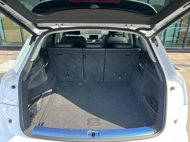 Q5 40TDIクワトロ スポーツ 黒革シート シートヒーター 衝突軽減B ACC ブラインドスポットモニター レーンキープアシスト 純正ナビ フルセグTV AppleCarPlay 360カメラ クリアランスソナー 電動リアゲート(48枚目)