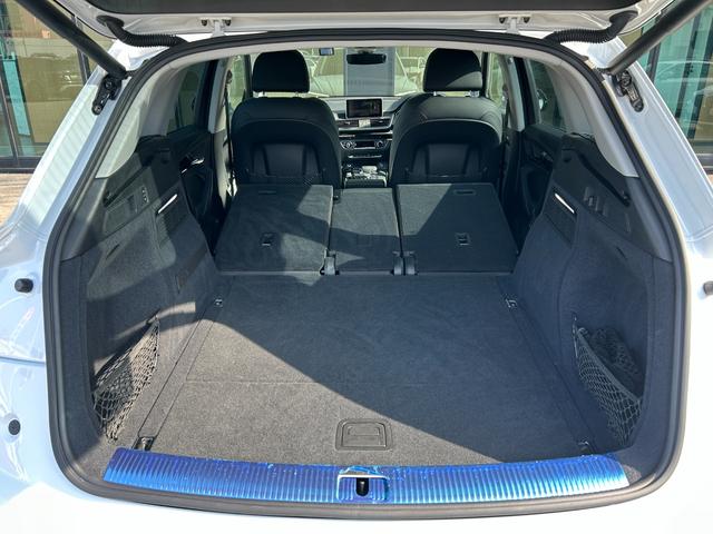 Q5 40TDIクワトロ スポーツ 黒革シート シートヒーター 衝突軽減B ACC ブラインドスポットモニター レーンキープアシスト 純正ナビ フルセグTV AppleCarPlay 360カメラ クリアランスソナー 電動リアゲート(49枚目)