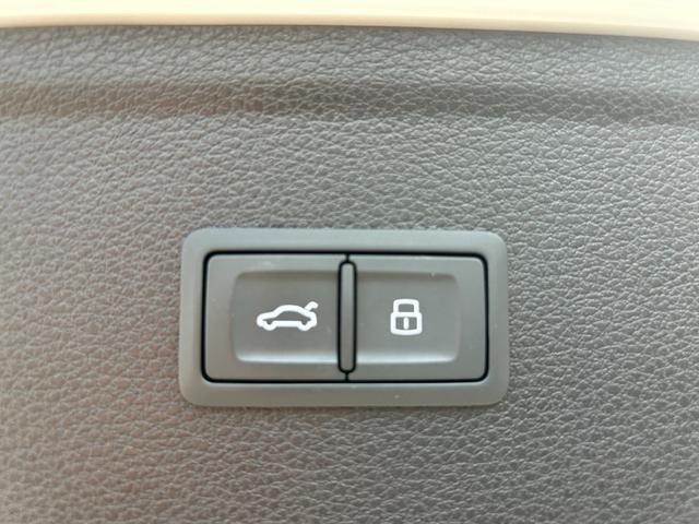 Q5 40TDIクワトロ スポーツ 黒革シート シートヒーター 衝突軽減B ACC ブラインドスポットモニター レーンキープアシスト 純正ナビ フルセグTV AppleCarPlay 360カメラ クリアランスソナー 電動リアゲート(50枚目)