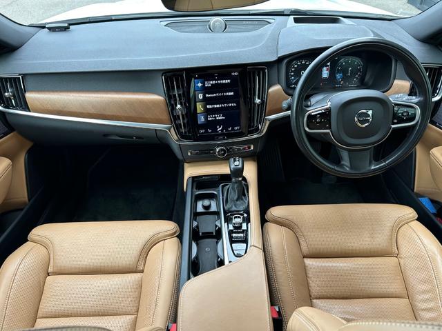V90 T6 AWD インスクリプション サンルーフ 茶革シート シートベンチレーション Bowers&Wilkins 衝突軽減B アダプティブクルーズコントロール ブラインドスポットモニター レーンキープアシスト 純正ナビ CarPlay(5枚目)