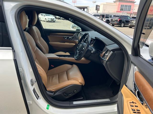 V90 T6 AWD インスクリプション サンルーフ 茶革シート シートベンチレーション Bowers&Wilkins 衝突軽減B アダプティブクルーズコントロール ブラインドスポットモニター レーンキープアシスト 純正ナビ CarPlay(7枚目)