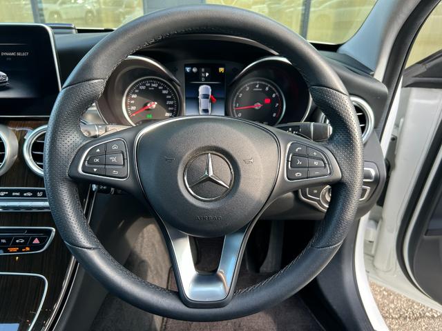 Cクラス C200 4マチックアバンギャルド 黒革シート シートヒーター 衝突軽減ブレーキ アダプティブクルーズコントロール ブラインドスポットモニター ステアリングアシスト 純正ナビ フルセグTV バックカメラ クリアランスソナー 電動トランク(10枚目)