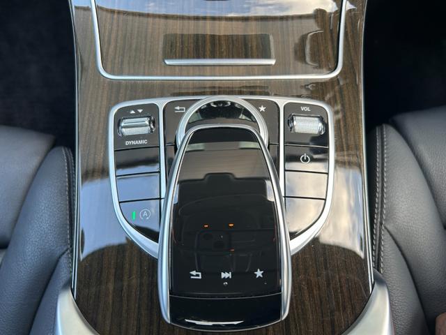 Cクラス C200 4マチックアバンギャルド 黒革シート シートヒーター 衝突軽減ブレーキ アダプティブクルーズコントロール ブラインドスポットモニター ステアリングアシスト 純正ナビ フルセグTV バックカメラ クリアランスソナー 電動トランク(27枚目)
