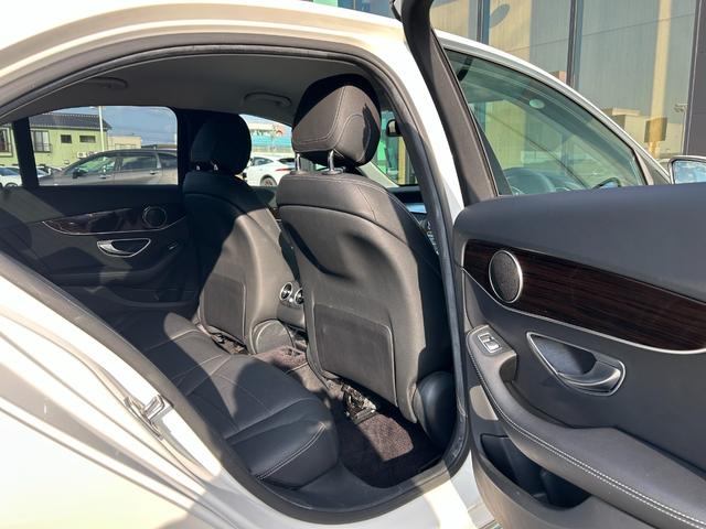 Cクラス C200 4マチックアバンギャルド 黒革シート シートヒーター 衝突軽減ブレーキ アダプティブクルーズコントロール ブラインドスポットモニター ステアリングアシスト 純正ナビ フルセグTV バックカメラ クリアランスソナー 電動トランク(32枚目)