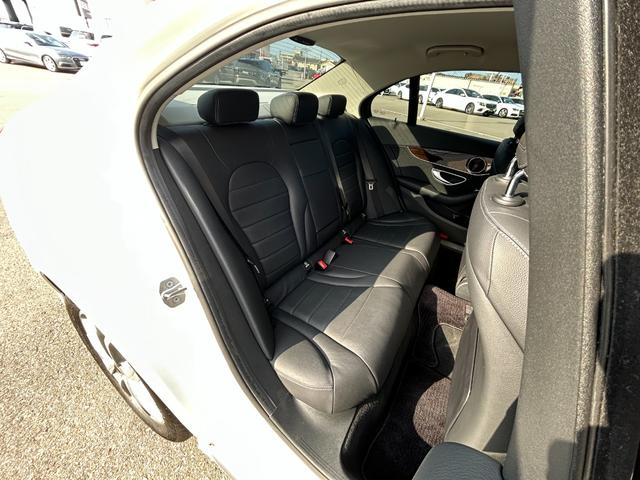 Cクラス C200 4マチックアバンギャルド 黒革シート シートヒーター 衝突軽減ブレーキ アダプティブクルーズコントロール ブラインドスポットモニター ステアリングアシスト 純正ナビ フルセグTV バックカメラ クリアランスソナー 電動トランク(34枚目)