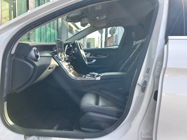 Cクラス C200 4マチックアバンギャルド 黒革シート シートヒーター 衝突軽減ブレーキ アダプティブクルーズコントロール ブラインドスポットモニター ステアリングアシスト 純正ナビ フルセグTV バックカメラ クリアランスソナー 電動トランク(37枚目)