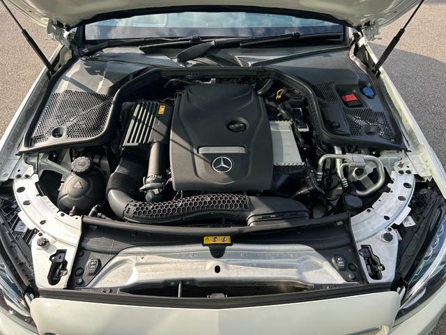 Cクラス C200 4マチックアバンギャルド 黒革シート シートヒーター 衝突軽減ブレーキ アダプティブクルーズコントロール ブラインドスポットモニター ステアリングアシスト 純正ナビ フルセグTV バックカメラ クリアランスソナー 電動トランク(60枚目)