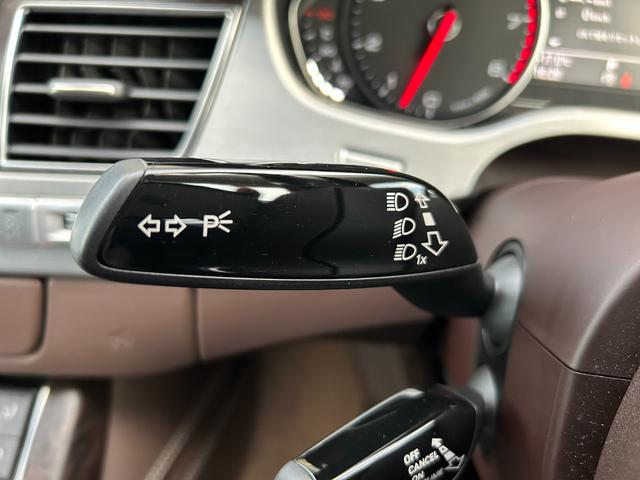 A8 4.0TFSIクワトロ サンルーフ 茶革シート シートベンチレーション マッサージシート リアエンターテイメント 純正ナビ フルセグTV 360カメラ クリアランスソナー オートトランク LEDライト 2列目リクライニング(14枚目)