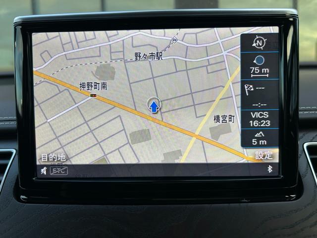 A8 4.0TFSIクワトロ サンルーフ 茶革シート シートベンチレーション マッサージシート リアエンターテイメント 純正ナビ フルセグTV 360カメラ クリアランスソナー オートトランク LEDライト 2列目リクライニング(24枚目)