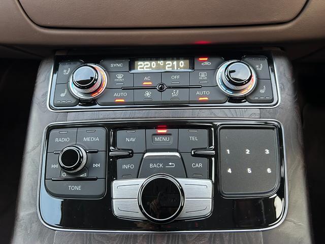 A8 4.0TFSIクワトロ サンルーフ 茶革シート シートベンチレーション マッサージシート リアエンターテイメント 純正ナビ フルセグTV 360カメラ クリアランスソナー オートトランク LEDライト 2列目リクライニング(28枚目)