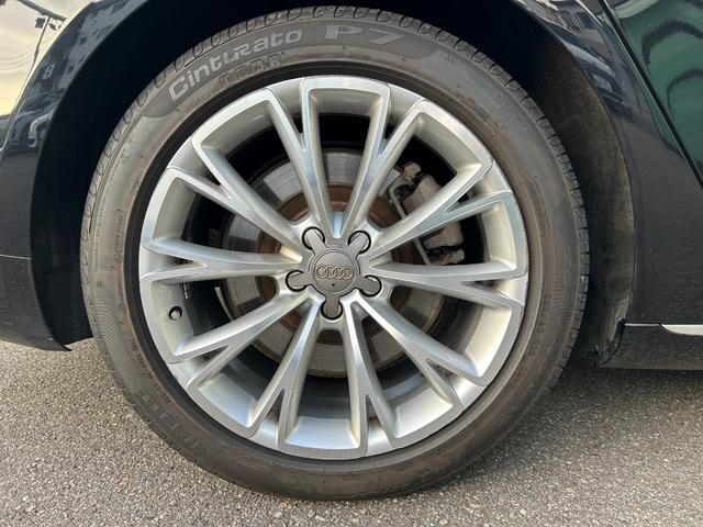 A8 4.0TFSIクワトロ サンルーフ 茶革シート シートベンチレーション マッサージシート リアエンターテイメント 純正ナビ フルセグTV 360カメラ クリアランスソナー オートトランク LEDライト 2列目リクライニング(64枚目)