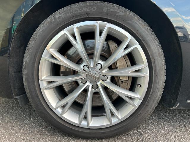 A8 4.0TFSIクワトロ サンルーフ 茶革シート シートベンチレーション マッサージシート リアエンターテイメント 純正ナビ フルセグTV 360カメラ クリアランスソナー オートトランク LEDライト 2列目リクライニング(65枚目)