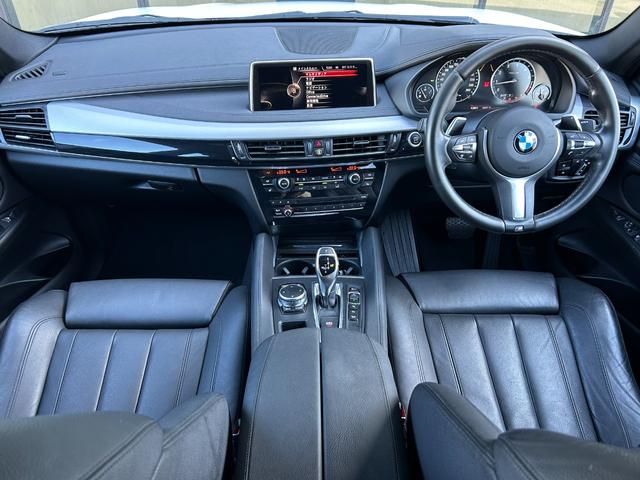 X6 xDrive 35i Mスポーツ セレクトパッケージ サンルーフ 黒革シート シートヒーター ソフトクローズドドア 衝突軽減ブレーキ アダプティブクルーズコントロール ブラインドスポットモニター 純正ナビ フルセグTV 360カメラ(5枚目)