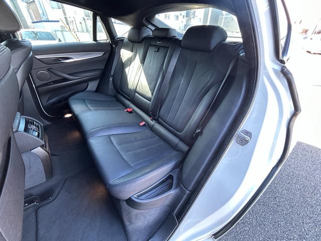 X6 xDrive 35i Mスポーツ セレクトパッケージ サンルーフ 黒革シート シートヒーター ソフトクローズドドア 衝突軽減ブレーキ アダプティブクルーズコントロール ブラインドスポットモニター 純正ナビ フルセグTV 360カメラ(44枚目)