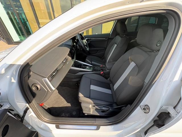 A3 スポーツバック 1stエディション 衝突軽減ブレーキ アダプティブクルーズコントロール 純正ナビTV AppleCarPlay バックカメラ クリアランスソナー LEDヘッドライト オートハイビーム アイドリングストップ シートヒーター(41枚目)