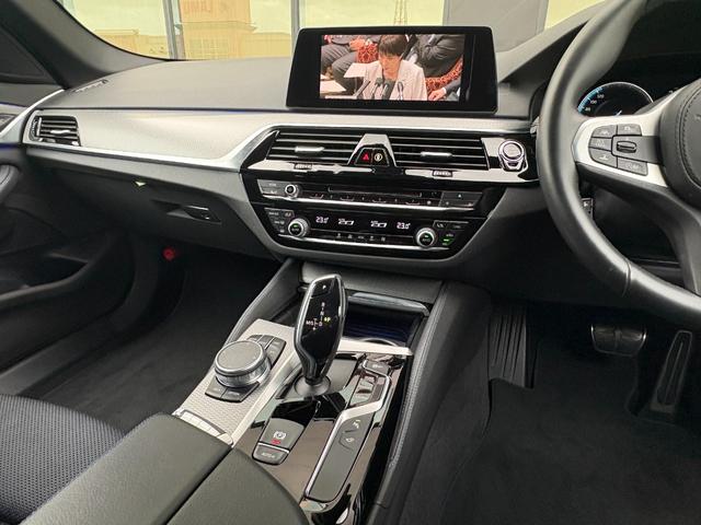 5シリーズ 523d xDrive Mスピリット 衝突軽減B アダプティブクルーズコントロール ブラインドスポット レーンキープ ナビ フルセグ AppleCarPlay 360カメラ クリアランスソナー オートトランク ヘッドアップディスプレイ(6枚目)