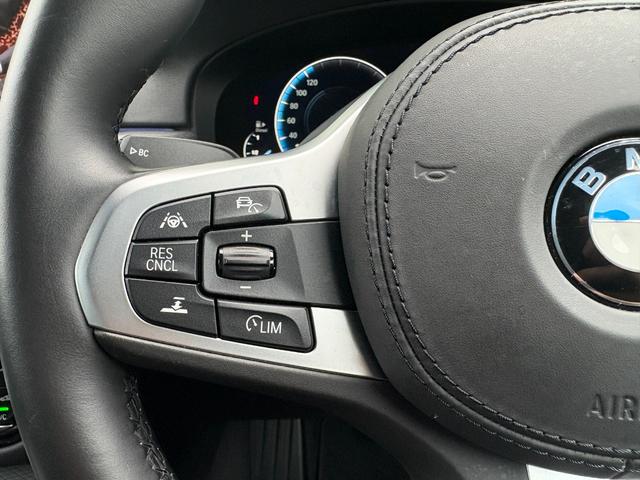 5シリーズ 523d xDrive Mスピリット 衝突軽減B アダプティブクルーズコントロール ブラインドスポット レーンキープ ナビ フルセグ AppleCarPlay 360カメラ クリアランスソナー オートトランク ヘッドアップディスプレイ(14枚目)