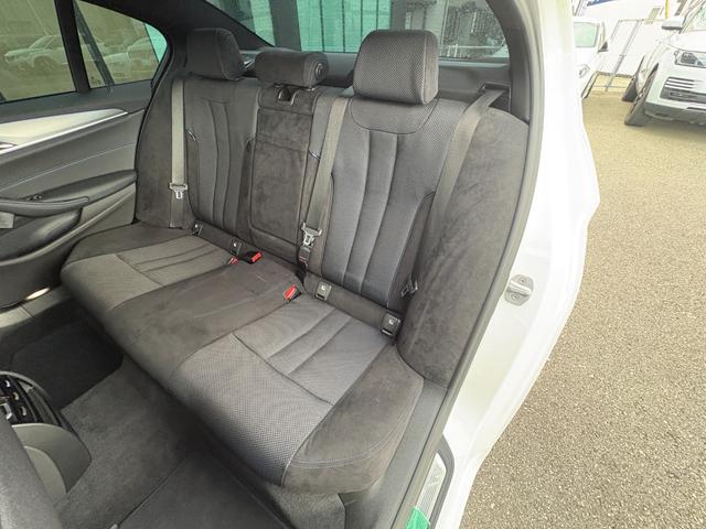 5シリーズ 523d xDrive Mスピリット 衝突軽減B アダプティブクルーズコントロール ブラインドスポット レーンキープ ナビ フルセグ AppleCarPlay 360カメラ クリアランスソナー オートトランク ヘッドアップディスプレイ(42枚目)