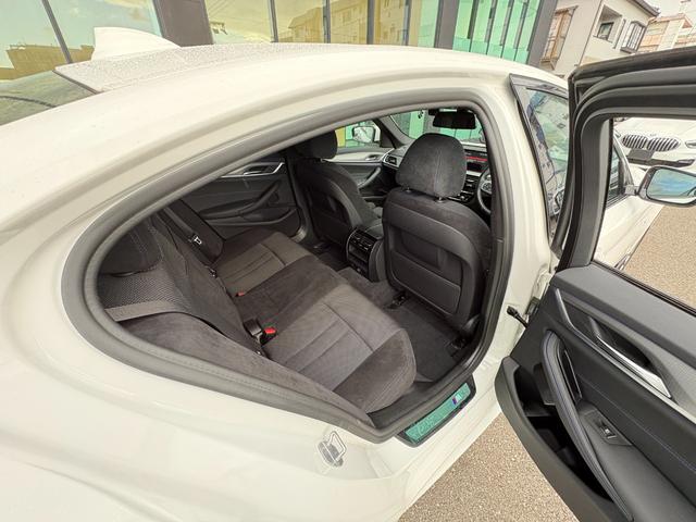 5シリーズ 523d xDrive Mスピリット 衝突軽減B アダプティブクルーズコントロール ブラインドスポット レーンキープ ナビ フルセグ AppleCarPlay 360カメラ クリアランスソナー オートトランク ヘッドアップディスプレイ(43枚目)