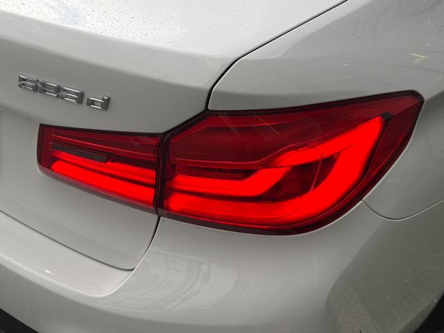 5シリーズ 523d xDrive Mスピリット 衝突軽減B アダプティブクルーズコントロール ブラインドスポット レーンキープ ナビ フルセグ AppleCarPlay 360カメラ クリアランスソナー オートトランク ヘッドアップディスプレイ(61枚目)