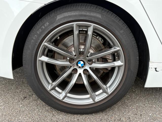 5シリーズ 523d xDrive Mスピリット 衝突軽減B アダプティブクルーズコントロール ブラインドスポット レーンキープ ナビ フルセグ AppleCarPlay 360カメラ クリアランスソナー オートトランク ヘッドアップディスプレイ(64枚目)