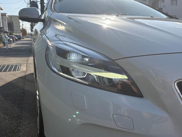 ＬＩＢＥＲＡＬＡでは輸入車知識を持ったコーディネーターが同乗し、ただ運転していただくだけではなく的確にそのお車に合わせたアドバイスをお伝えします。きっと新しい発見があると思います。