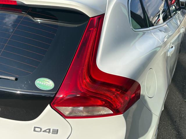 ご遠方の場合でも、下取り車両の金額を概算でお出しすることは可能でございます。車検証をお手元に、走行距離をご確認の上お問い合わせくださいませ。