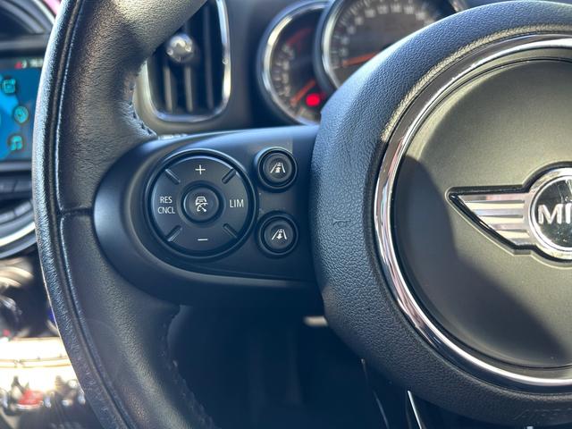 MINI クーパーD クロスオーバー オール4 衝突軽減ブレーキ アダプティブクルーズコントロール 純正ナビ バックカメラ クリアランスソナー オートマチックテールゲート フットトランクオープナー ETC 純正ルーフキャリアー シートヒーター(12枚目)