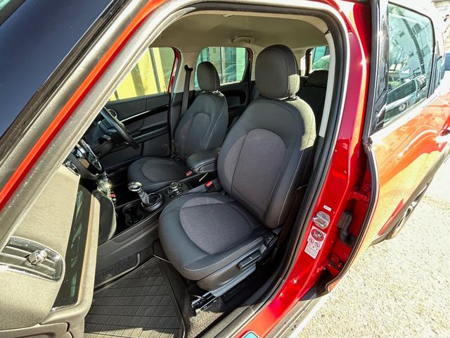 MINI クーパーD クロスオーバー オール4 衝突軽減ブレーキ アダプティブクルーズコントロール 純正ナビ バックカメラ クリアランスソナー オートマチックテールゲート フットトランクオープナー ETC 純正ルーフキャリアー シートヒーター(39枚目)