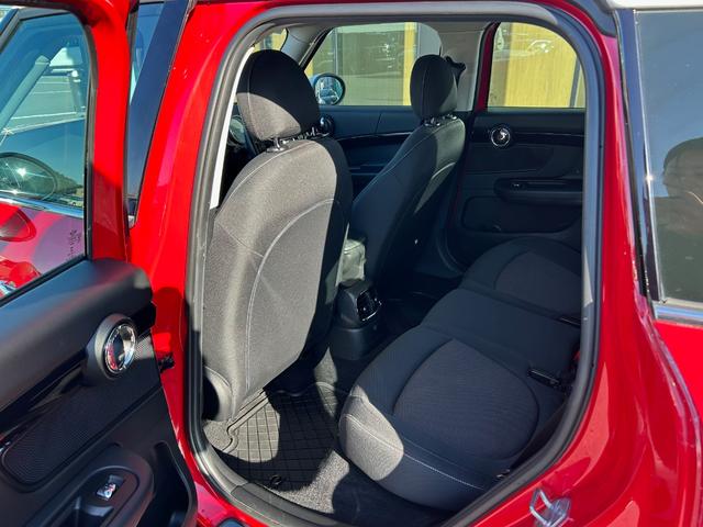 MINI クーパーD クロスオーバー オール4 衝突軽減ブレーキ アダプティブクルーズコントロール 純正ナビ バックカメラ クリアランスソナー オートマチックテールゲート フットトランクオープナー ETC 純正ルーフキャリアー シートヒーター(41枚目)