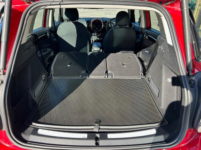 MINI クーパーD クロスオーバー オール4 衝突軽減ブレーキ アダプティブクルーズコントロール 純正ナビ バックカメラ クリアランスソナー オートマチックテールゲート フットトランクオープナー ETC 純正ルーフキャリアー シートヒーター(46枚目)