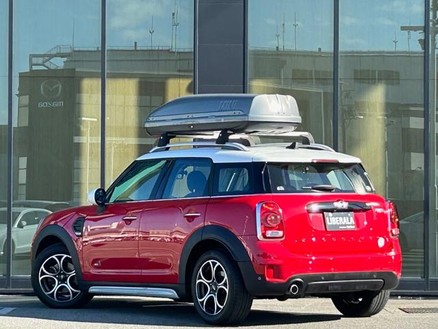 MINI クーパーD クロスオーバー オール4 衝突軽減ブレーキ アダプティブクルーズコントロール 純正ナビ バックカメラ クリアランスソナー オートマチックテールゲート フットトランクオープナー ETC 純正ルーフキャリアー シートヒーター(55枚目)