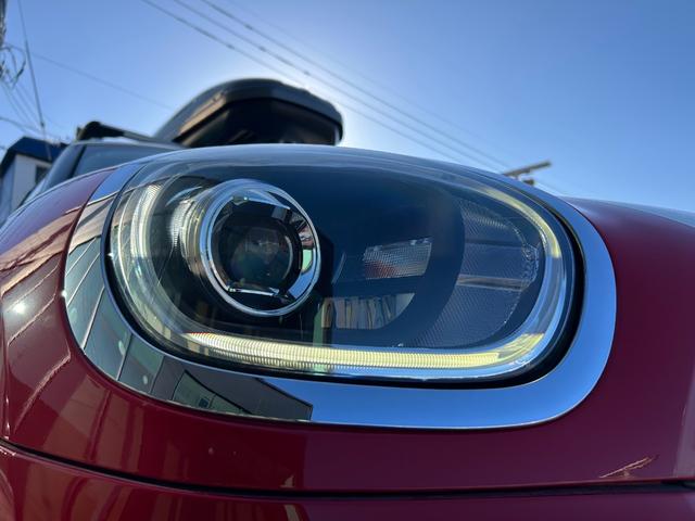 MINI クーパーD クロスオーバー オール4 衝突軽減ブレーキ アダプティブクルーズコントロール 純正ナビ バックカメラ クリアランスソナー オートマチックテールゲート フットトランクオープナー ETC 純正ルーフキャリアー シートヒーター(59枚目)