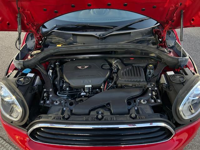 MINI クーパーD クロスオーバー オール4 衝突軽減ブレーキ アダプティブクルーズコントロール 純正ナビ バックカメラ クリアランスソナー オートマチックテールゲート フットトランクオープナー ETC 純正ルーフキャリアー シートヒーター(65枚目)