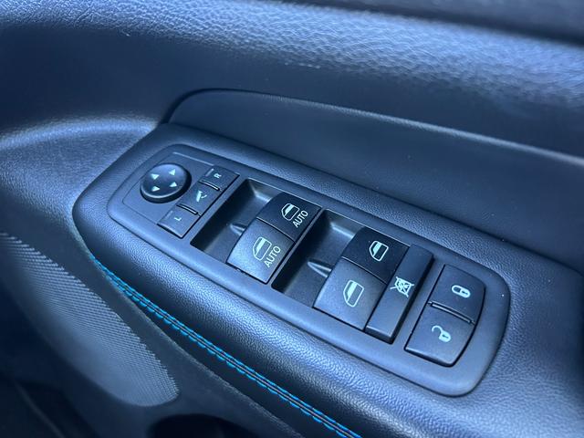 ジープ・グランドチェロキー アップランド 160台限定 黒革調シートカバー 純正ナビ AppleCarPlay バックカメラ フロントカメラ クリアランスソナー クルーズコントロール ヒルディセントコントロール フリップダウンモニター(18枚目)