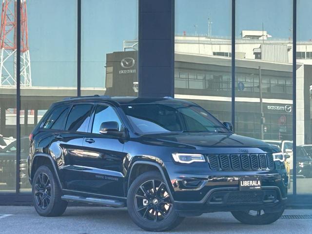 ジープ・グランドチェロキー アップランド 160台限定 黒革調シートカバー 純正ナビ AppleCarPlay バックカメラ フロントカメラ クリアランスソナー クルーズコントロール ヒルディセントコントロール フリップダウンモニター(50枚目)