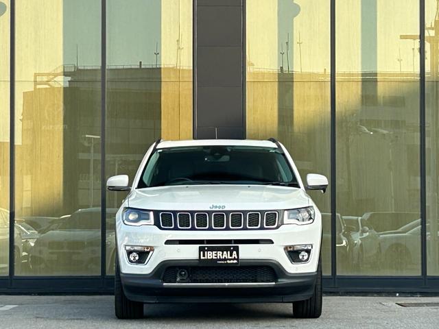 ジープ・コンパス リミテッド サンルーフ 黒革シート シートヒータ Beatsサウンド 衝突軽減B アダプティブクルーズコントロール ブラインドスポットモニター 純正ナビ AppleCarPlay バックカメラ クリアランスソナー(46枚目)