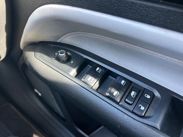 ジープ・コンパス リミテッド 黒革シート シートヒーターALPINEサウンド 衝突軽減ブレーキ アダプティブクルーズコントロール ブラインドスポットモニター 純ナビ CarPlay 360カメラ クリアランスソナー 電動リアゲート(18枚目)