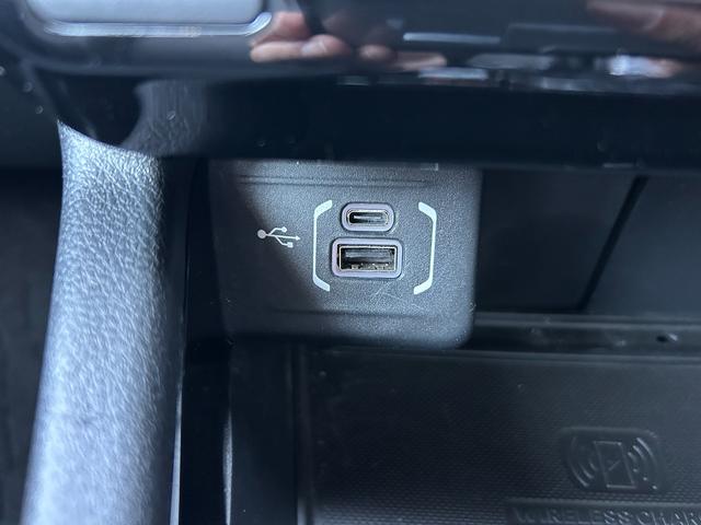 ジープ・コンパス リミテッド 黒革シート シートヒーターALPINEサウンド 衝突軽減ブレーキ アダプティブクルーズコントロール ブラインドスポットモニター 純ナビ CarPlay 360カメラ クリアランスソナー 電動リアゲート(29枚目)