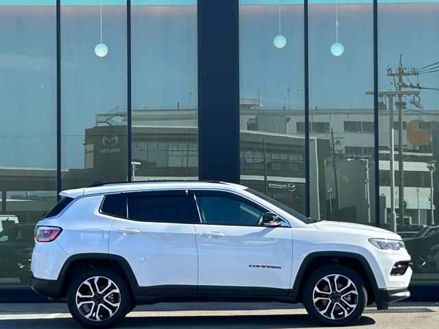 ジープ・コンパス リミテッド 黒革シート シートヒーターALPINEサウンド 衝突軽減ブレーキ アダプティブクルーズコントロール ブラインドスポットモニター 純ナビ CarPlay 360カメラ クリアランスソナー 電動リアゲート(49枚目)