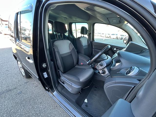 ３メーカーの乗り較べ試乗も可能となっております。ドライビングフィールを体感しご自身に合う愛車を見つけてください。