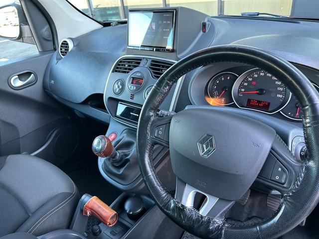 オーナー様となる方がクルマから直接感じるリアルな感性を第一にした最良の一台との出会いをコーディネートいたします。