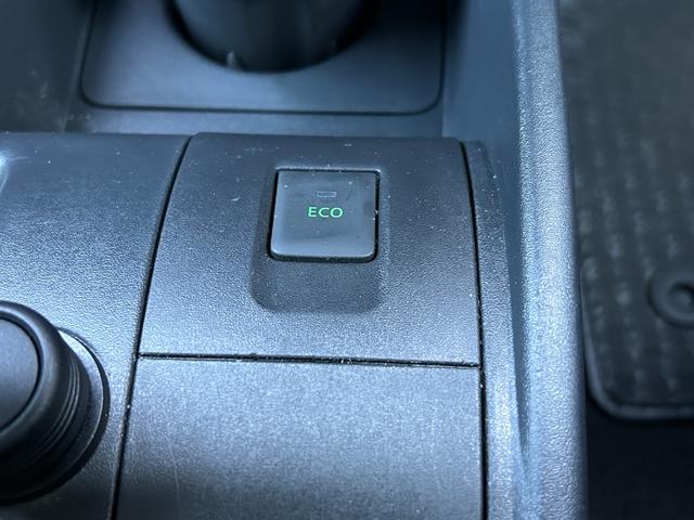 ＬＩＢＥＲＡＬＡは自分好みのライブラリーでお好きな本を選んでいく楽しさと同じように、ご自身の感性に合ったプレミアムカーを選んでいく楽しさを感じて頂くための空間をご提供させて頂きます。